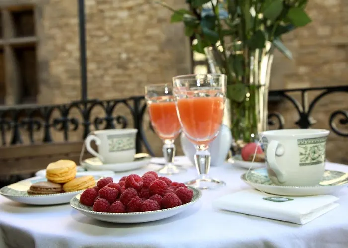 In Sarlat Luxury Rentals, Medieval Center - Maison Fenelon