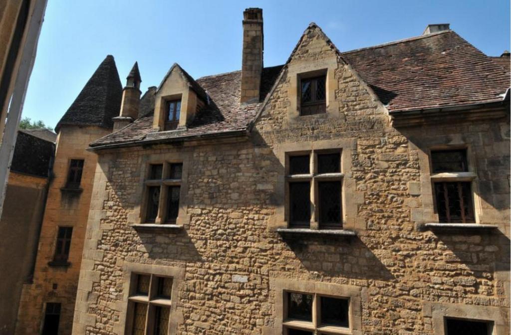 In Luxury Rentals, Medieval Center - Maison Fenelon * Sarlat-la-Caneda