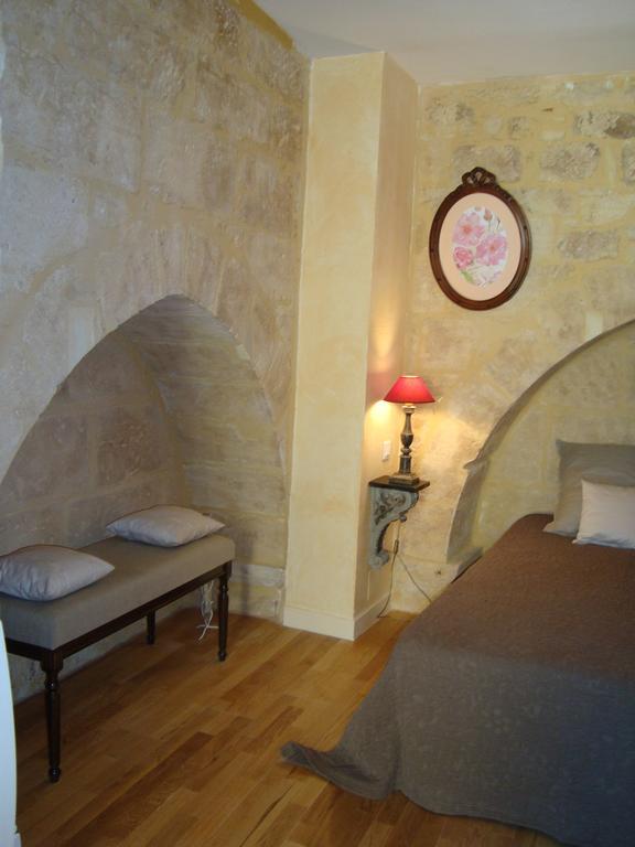 In Luxury Rentals, Medieval Center - Maison Fenelon *