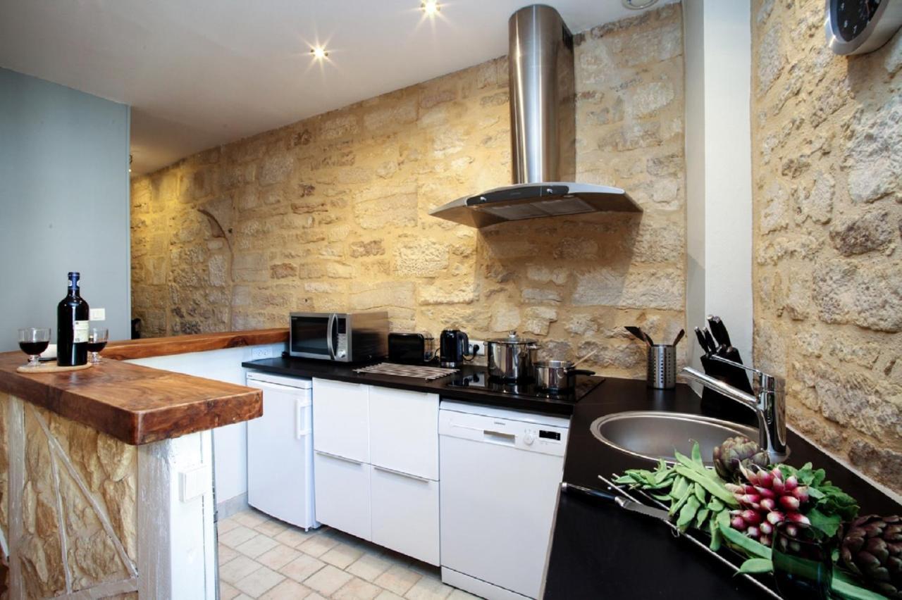 In Luxury Rentals, Medieval Center - Maison Fenelon Apartment *